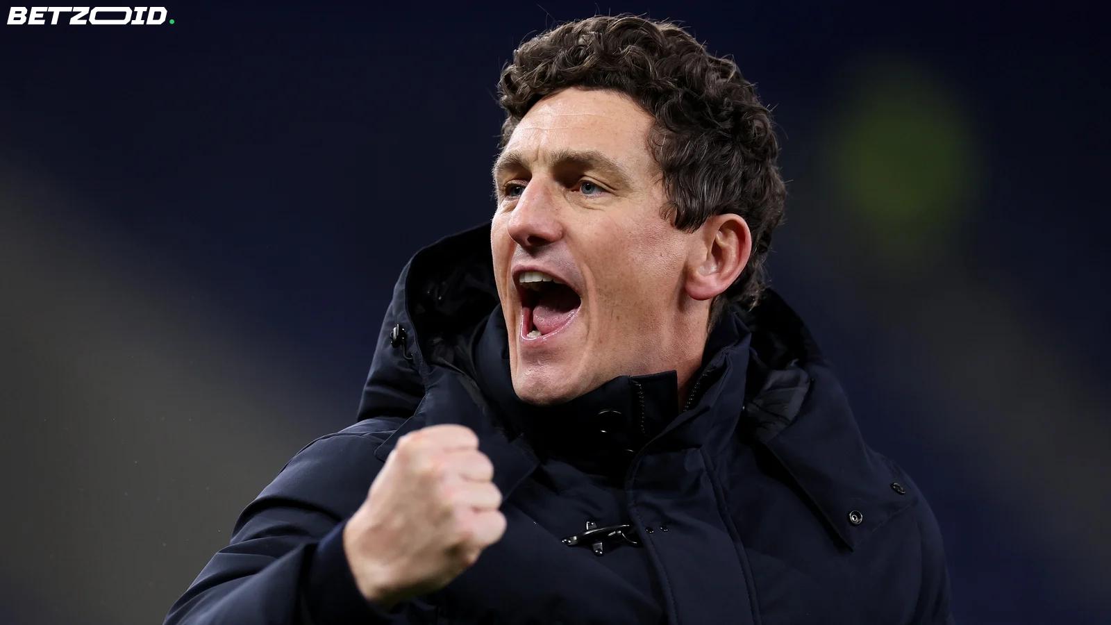 Keith Andrews Firma un Contratto di Sei Anni col Brentford Dopo un Inizio da Sogno