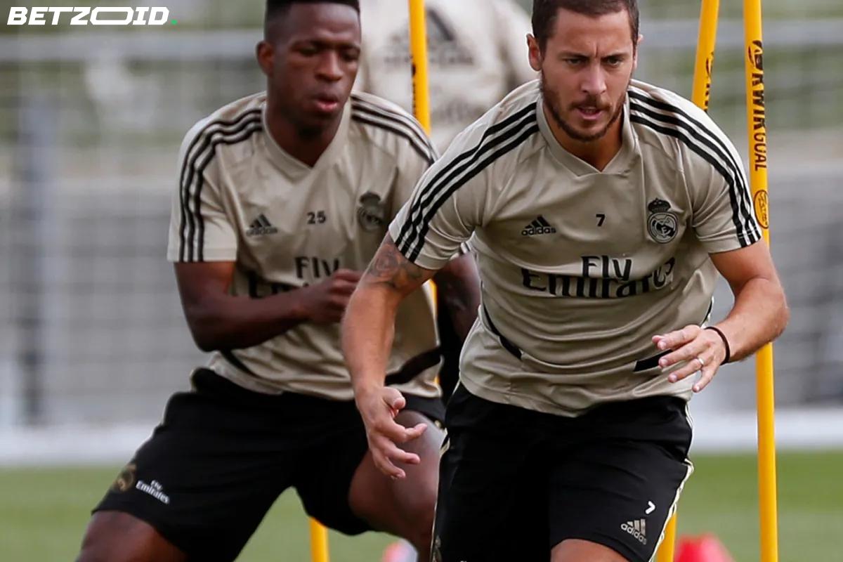 Hazard Teme che Vinicius Jr Possa Ritirarsi a 30 Anni a Causa della Pressione