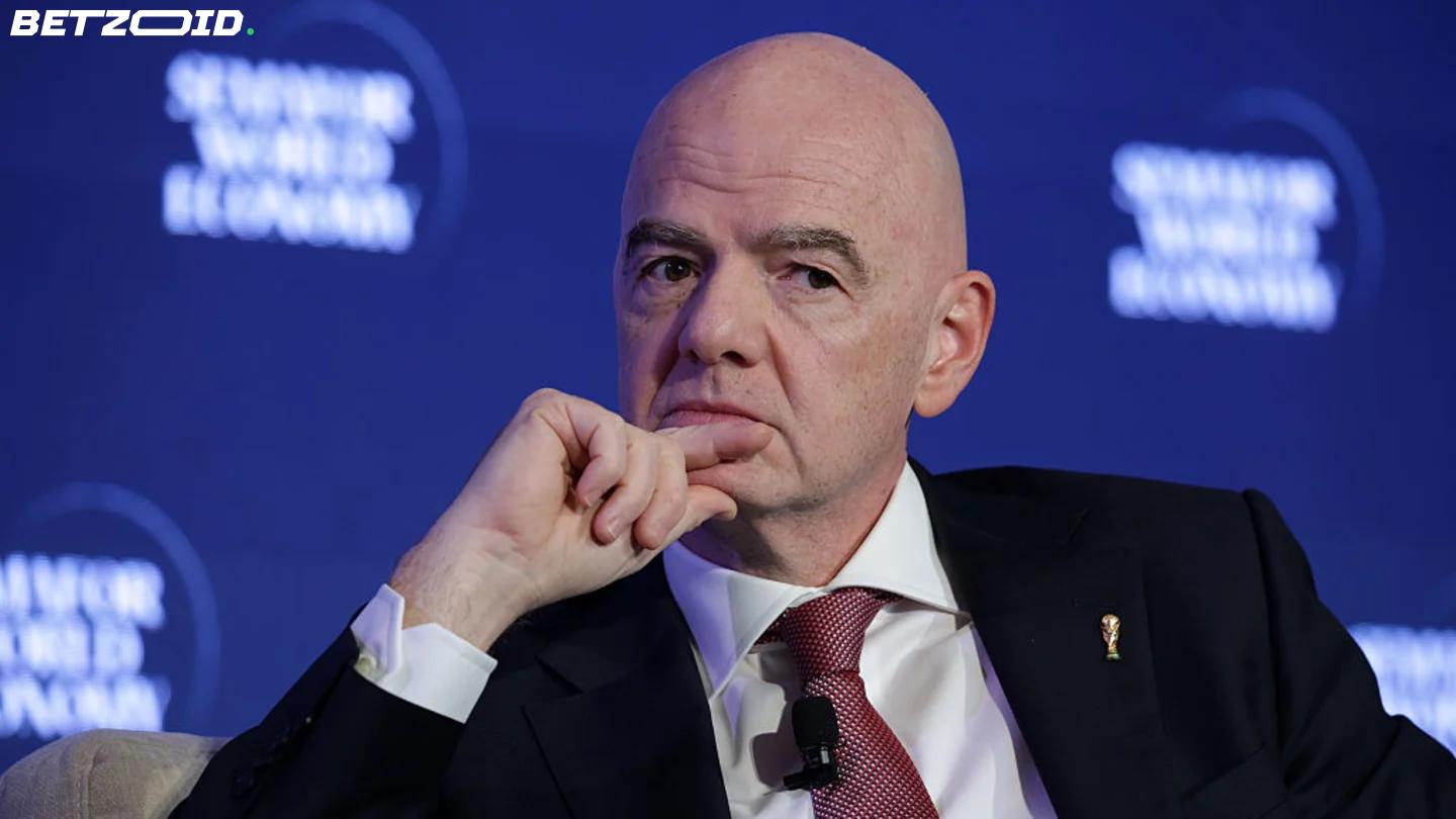 Lo Scandalo della Scorta di Infantino Riassume il Problema FIFA per i Mondiali