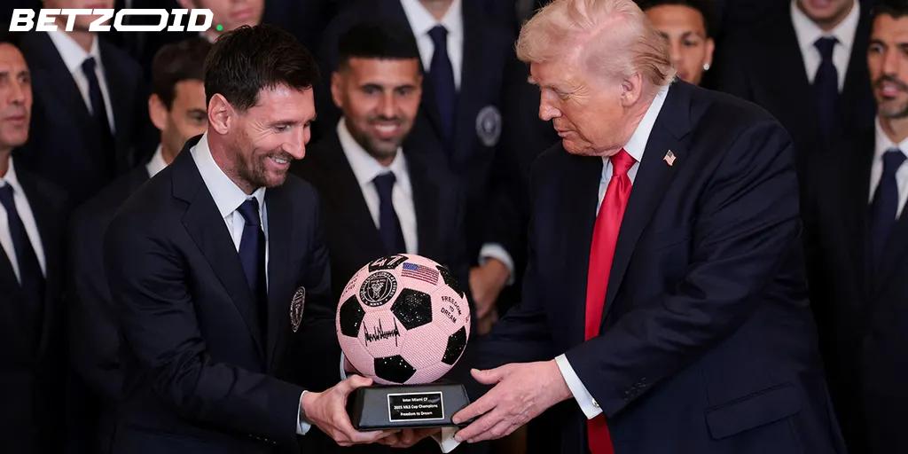 Trump Non Pagherà Nemmeno Lui i Biglietti da 1.000$ per i Mondiali